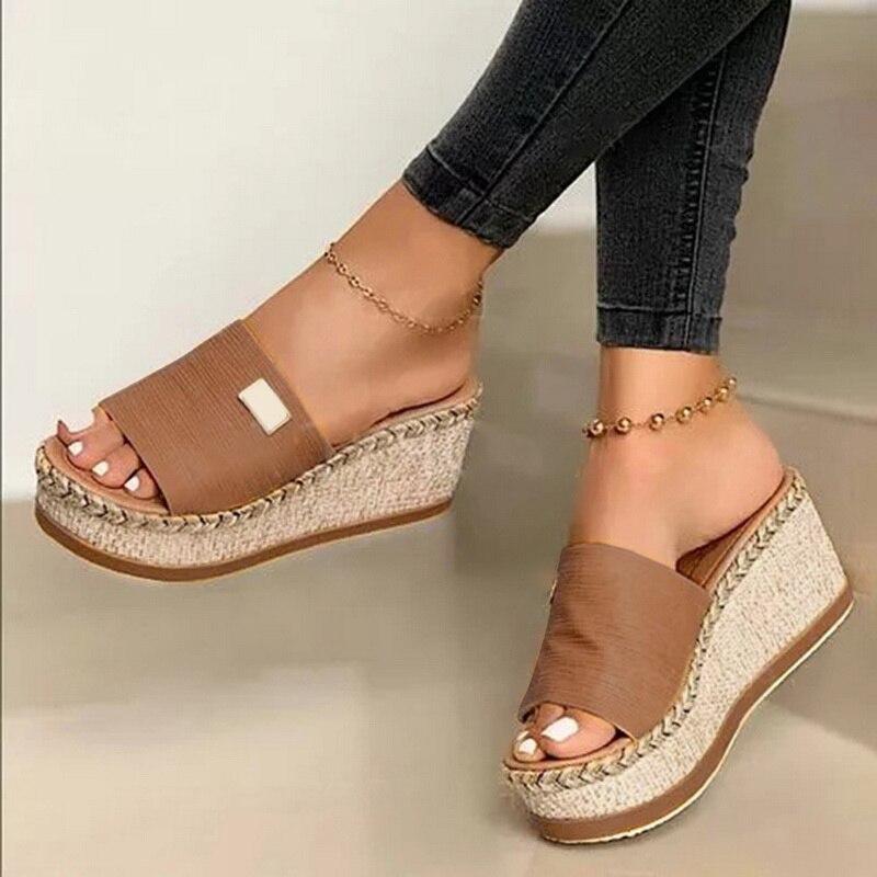 Espadryle Damskie Na Koturnie Z Paskiem