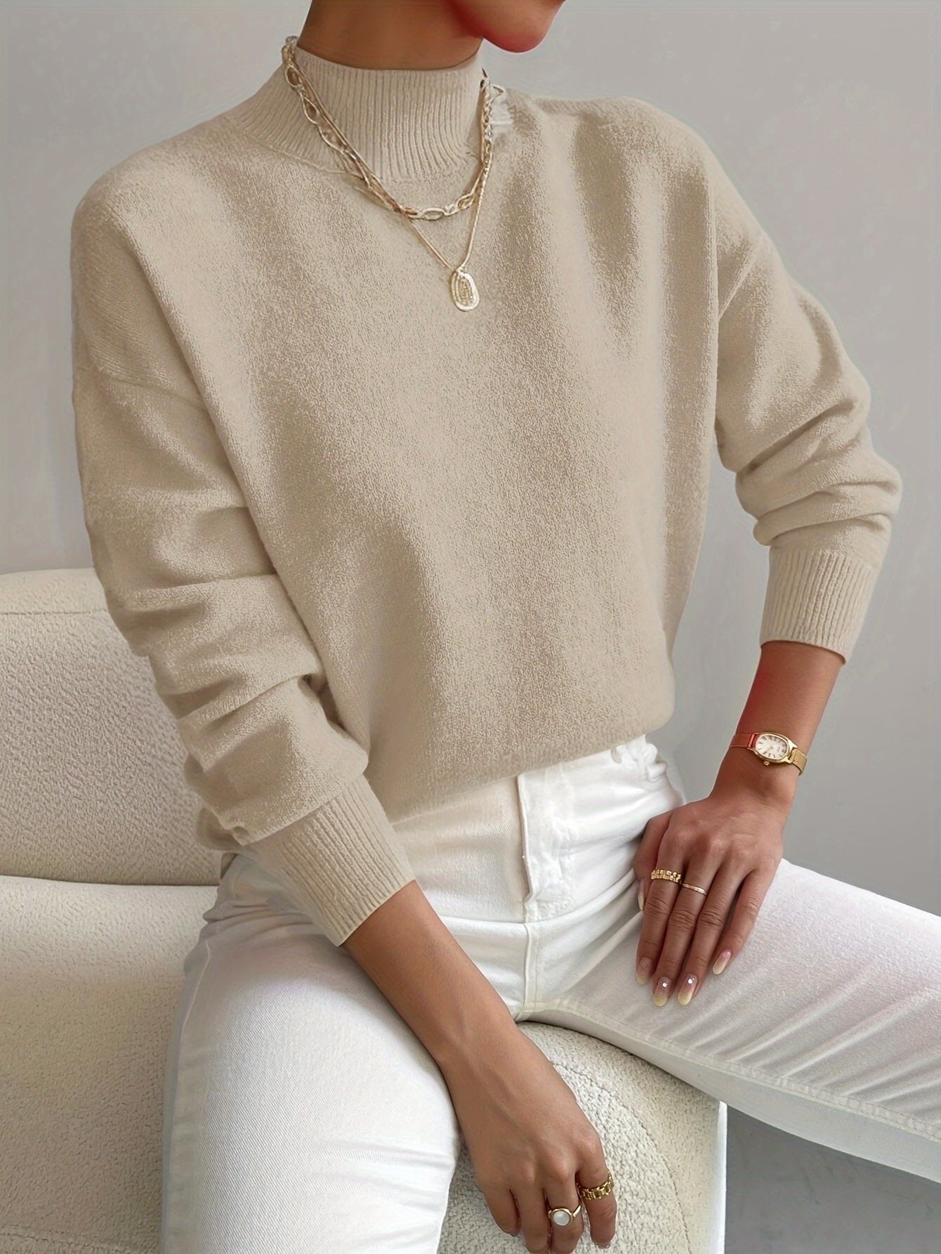 Sweter damski z okrągłym dekoltem - Elise Back