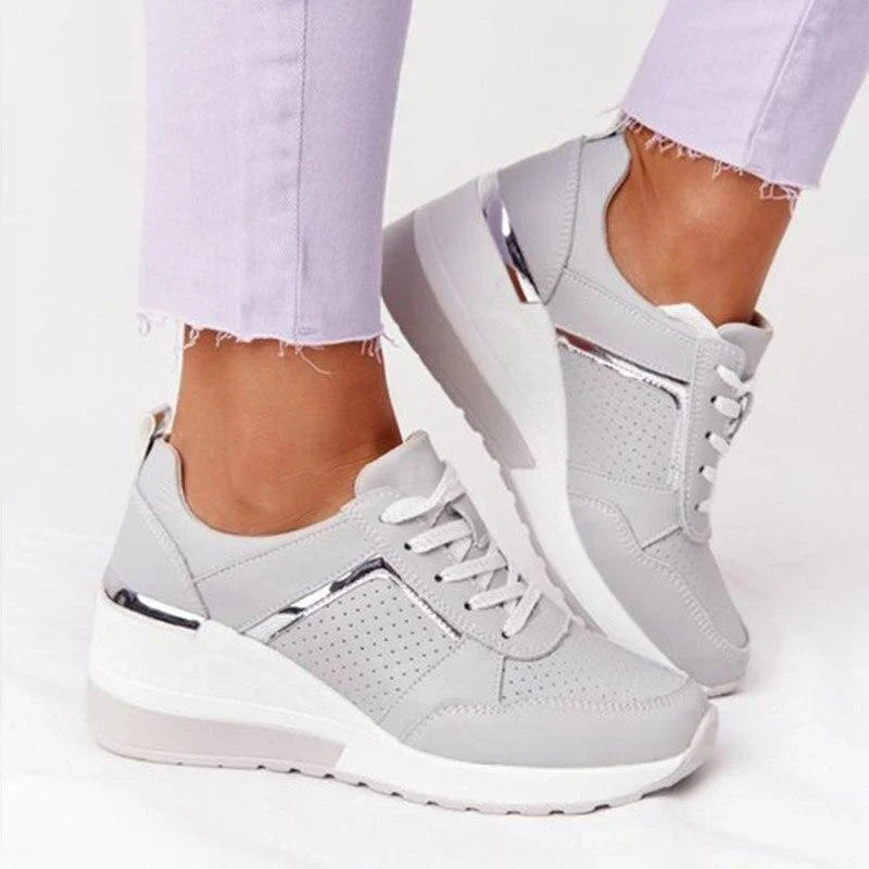 Sneakersy ortopedyczne damskie na koturnie perforowane