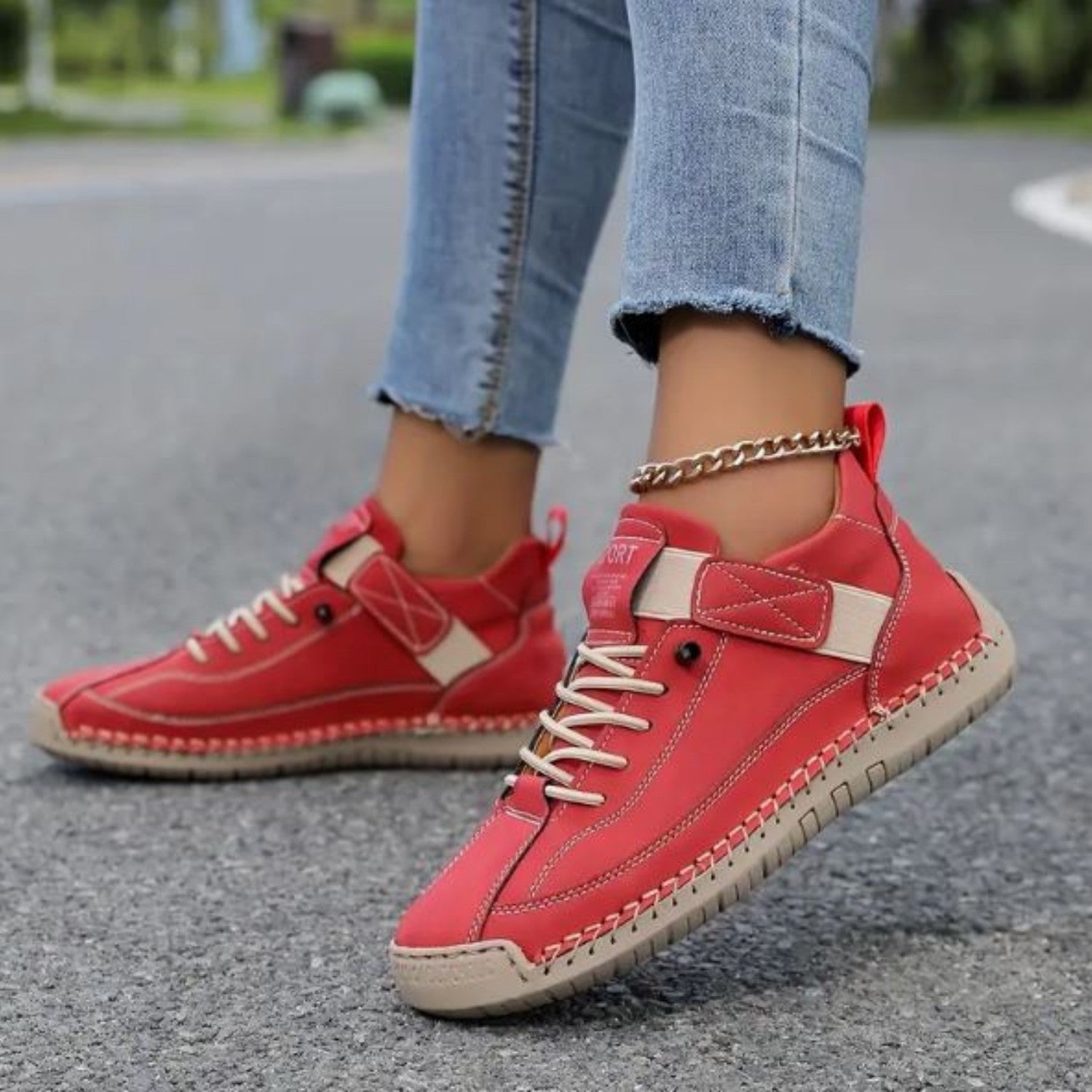 Komfortowe buty ortopedyczne damskie z paskiem - Gemma View 21