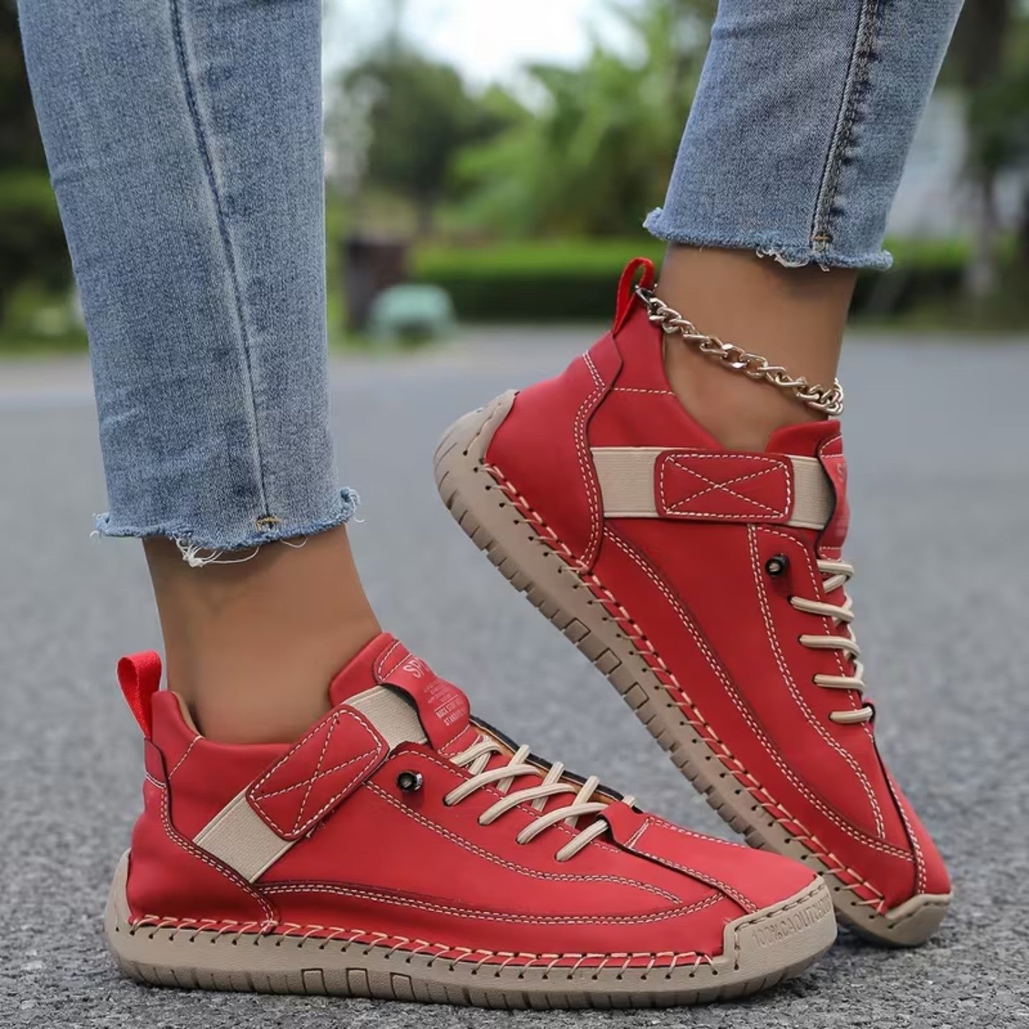 Komfortowe buty ortopedyczne damskie z paskiem - Gemma View 24