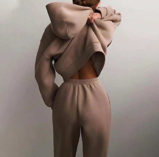 Komfortowy dresowy komplet damski oversize z kapturem - Lexi Front