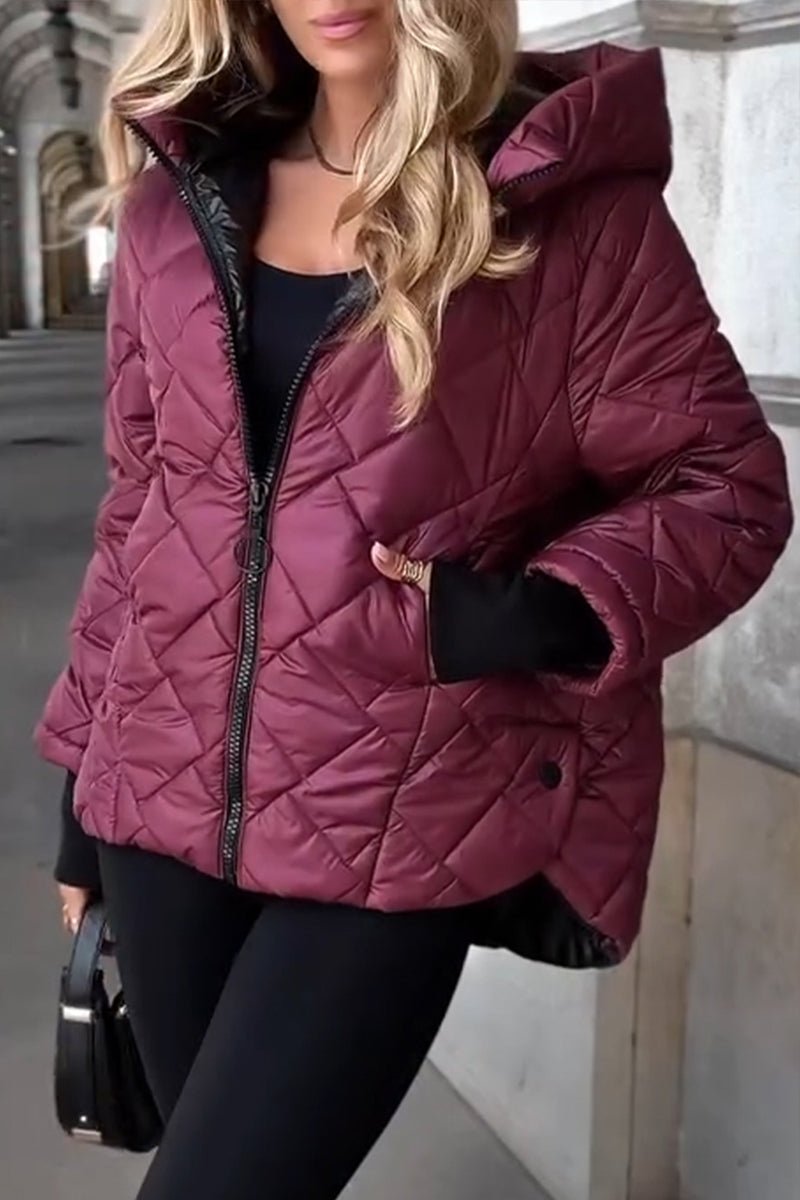 Stylowa pikowana kurtka damska w kolorze wina - Ruby Back