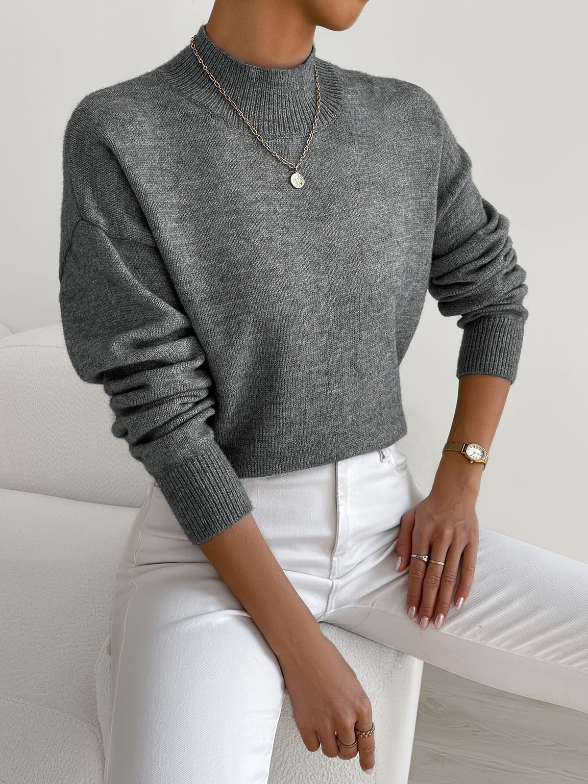 Sweter damski z okrągłym dekoltem - Elise Alternate